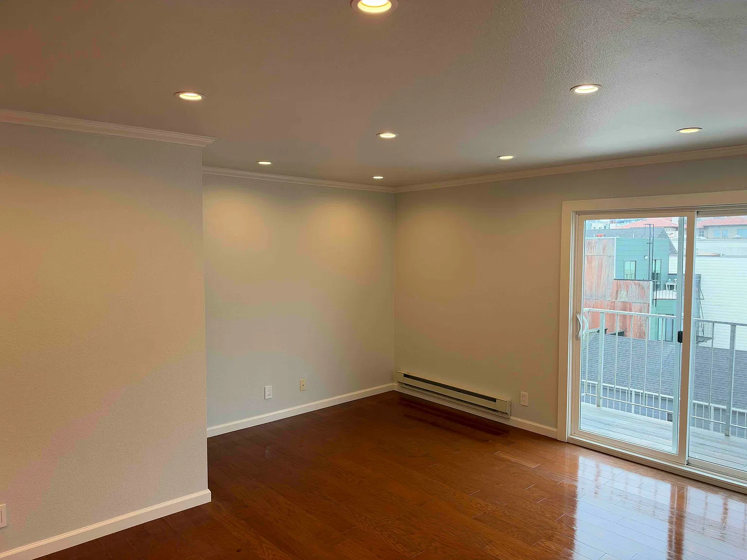 2 bed, 1050 sqft, $5,750 — Photo 4