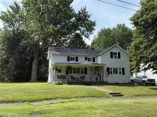 397 Depot St, Conneaut, OH 44030