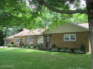 209 Park Rd, Bangor, MI 49013