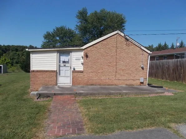 7114 South Dr, Roanoke, VA 24019