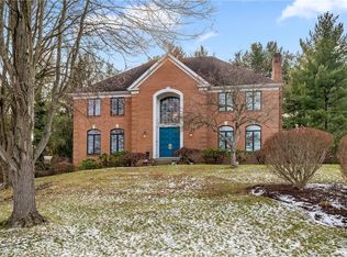 123 Thousand Oaks Dr, Pittsburgh, PA 15241