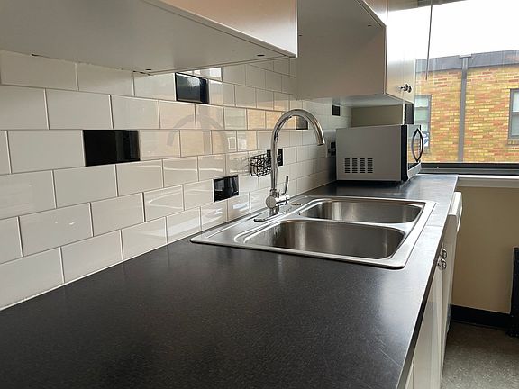 4th image of 622 Snelling Ave S #632-7