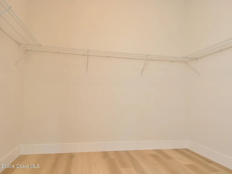 1043 Walden Blvd SE — Photo 22