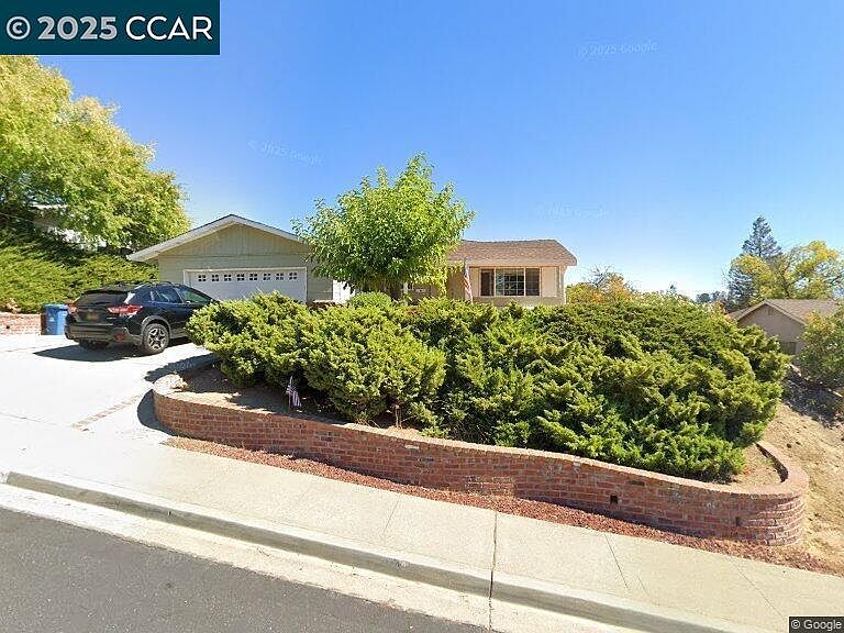 1st image of 22 Lagunita Ct