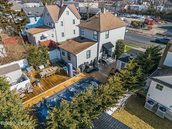 5th image of 335 Hawthorne Avenue