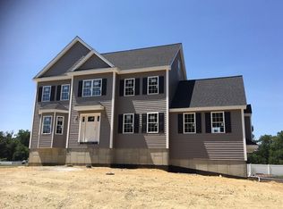 26 Hopkins St, Wilmington, MA 01887