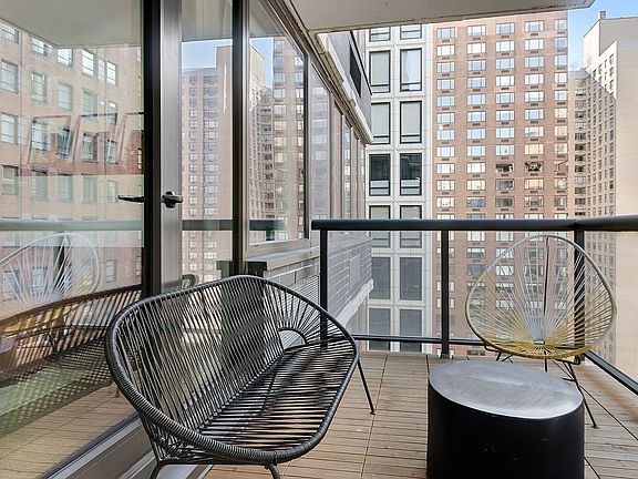 5th image of 62 W 62nd St APT 21A