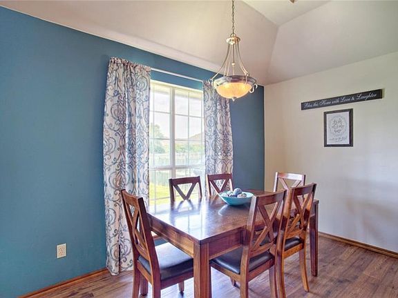 4th image of 508 SW 156th St