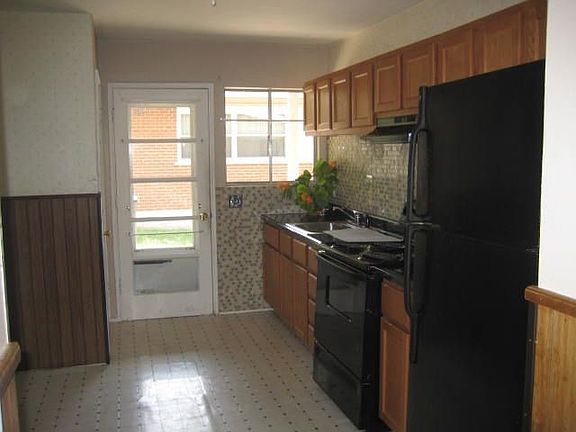 2nd image of 765 Pimlico Dr