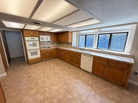 4th image of 1433 Keagle Way