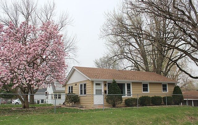 1st image of 334 N Prospect Dr