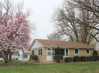 334 N Prospect Dr, Round Lake Park, IL 60073