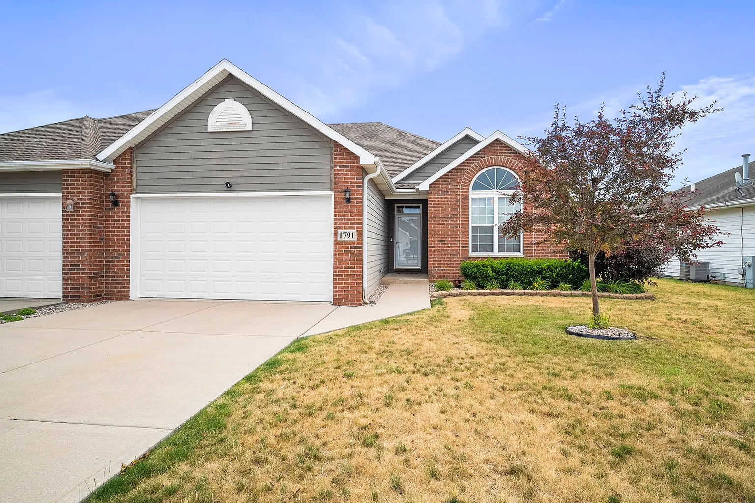 1791 Periwinkle Dr photo 1