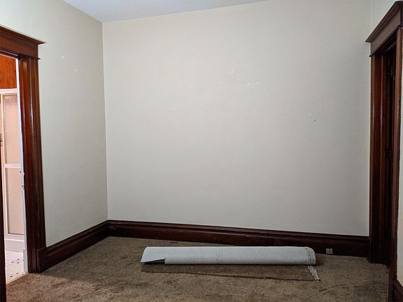 4th image of 1423 5th Ave #1