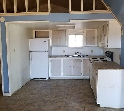 2nd image of 1058 County Road 392