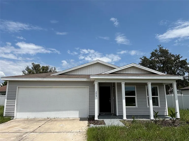 209 Fig Ct — Photo 1