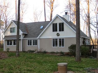 11213 Crestmont Dr, Raleigh, NC 27613