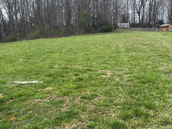 300 Parker St, Princewick, WV 25908