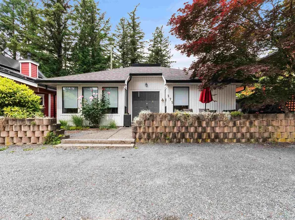 372 Cedar St, Fraser Valley, BC V2R 4Z1