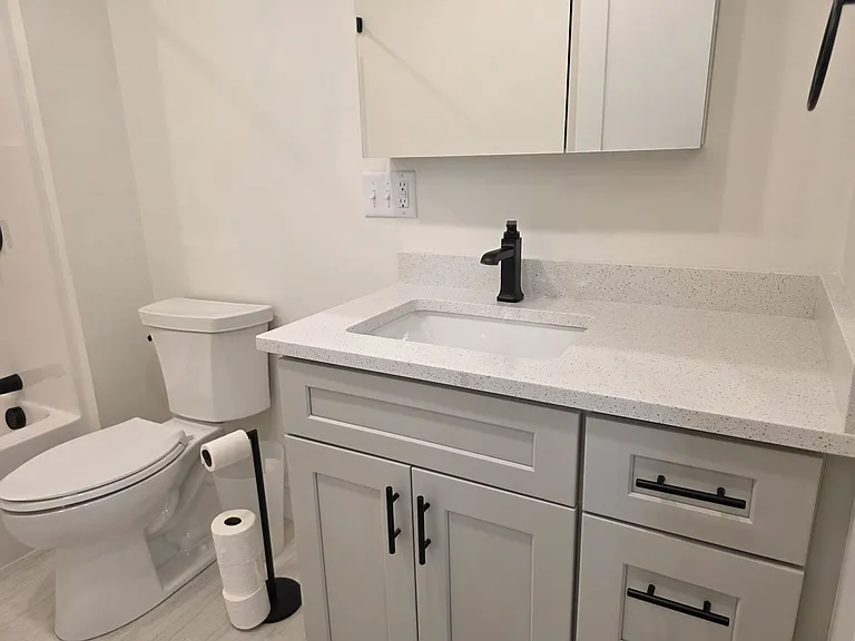 442 Main St #1 — Photo 14