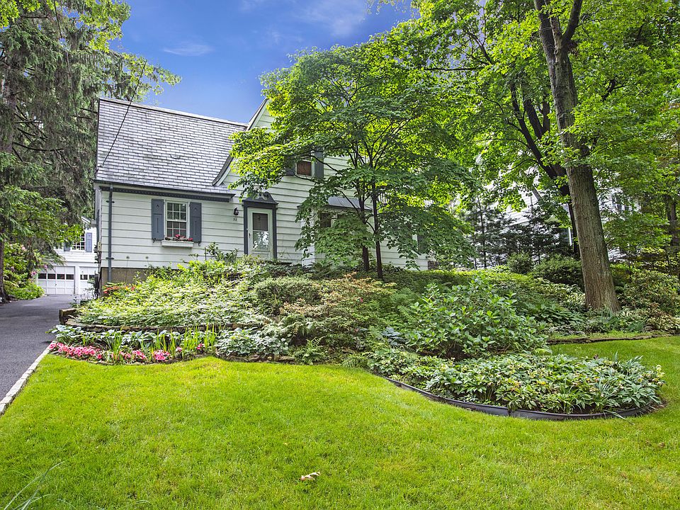 1st image of 22 Seely Pl