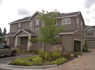 410 Soaring Hawk Ln, Sacramento, CA 95833