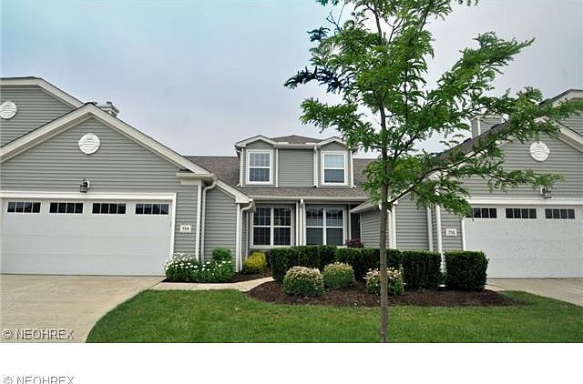 1st image of 554 Hyannis Port Cir