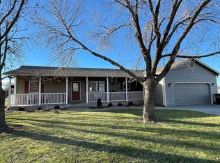 1302 18th St, Wamego, KS 66547