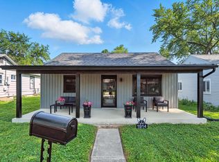 1914 Emerson Ave, Fort Wayne, IN 46808