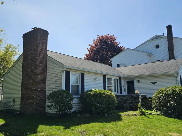 144 Baker St #1R, Manchester, NH 03103