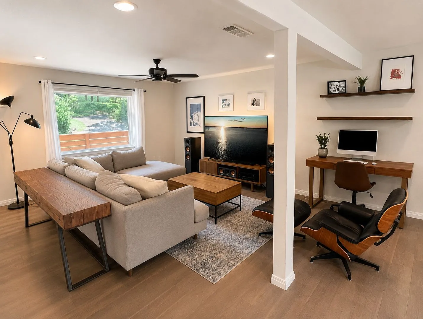 Brilliant Home on a Large Lot with Everything! — Photo 2