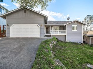 18357 Deer Hill Rd, Hidden Valley Lake, CA