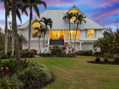203 Daniel Dr, Sanibel, FL, 33957