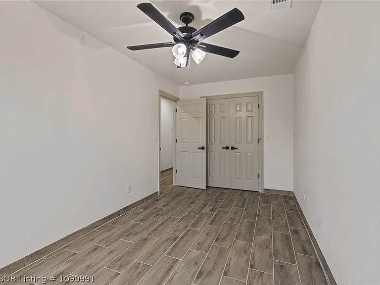 10415 A & B Preston Ct — Photo 38