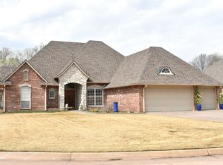 1604 Constitution Ave, Enid, OK 73703