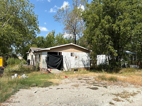3rd image of 204 S 4th St
