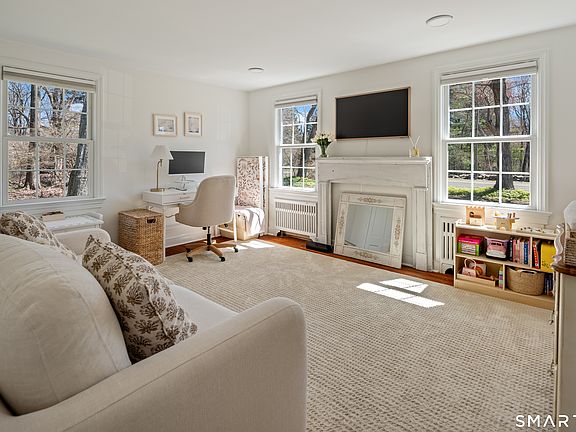 5th image of 20 Olmstead Lane