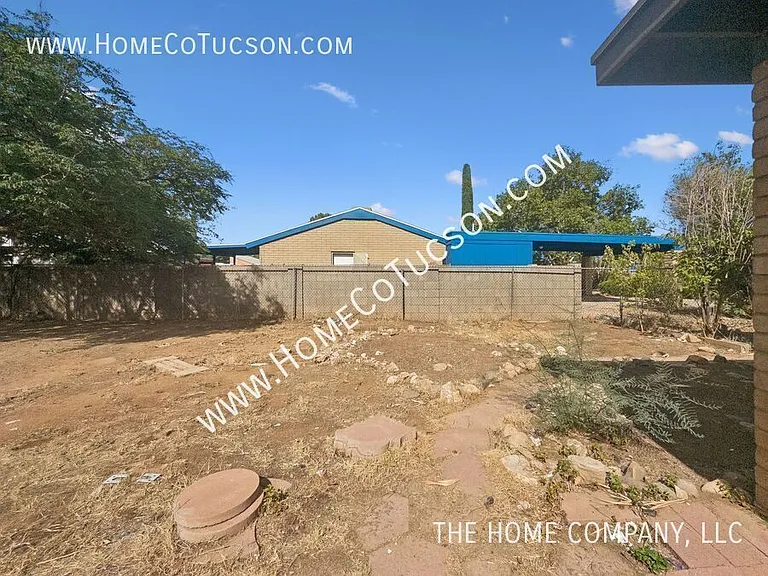 5123 Paseo Las Palmas — Photo 32