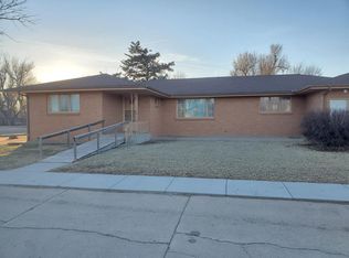 601 Superior St, Plains, KS 67869
