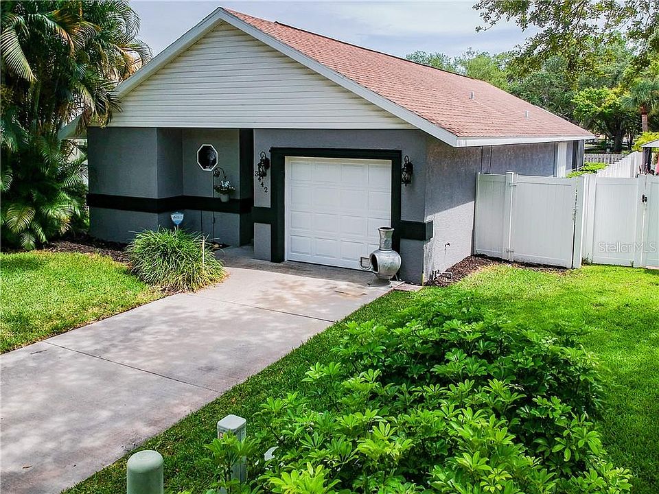1st image of 3442 Reserve Cir N