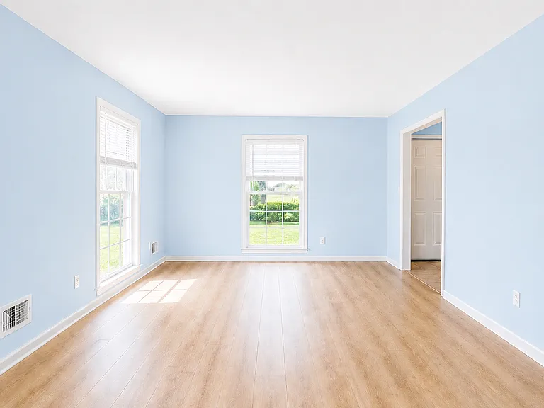 4005 Ashridge Dr — Photo 7