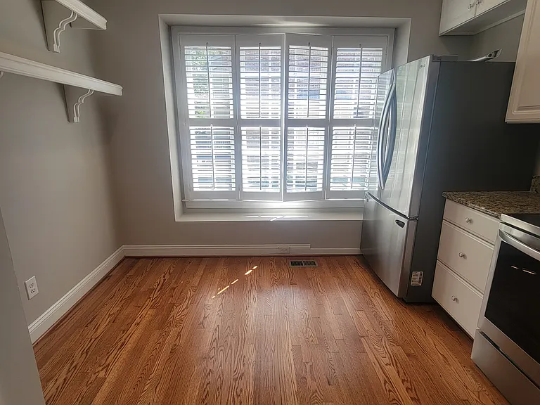 1340 Cameron View Ct — Photo 4