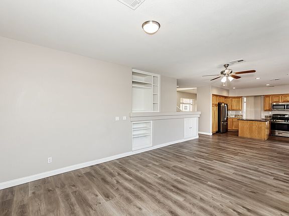 5th image of 8185 Flanders Terrace Dr