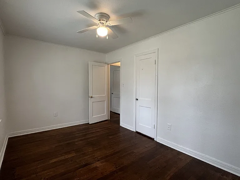 1706 W Arrowhead Pl — Photo 11