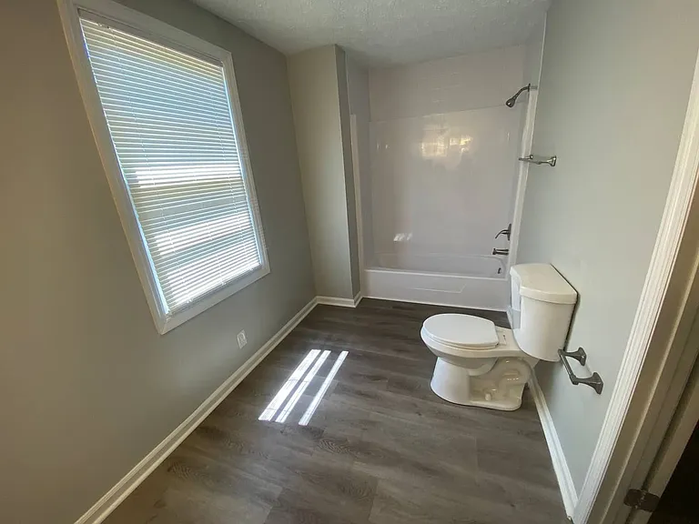 124 Lee Road 296 #124B — Photo 10