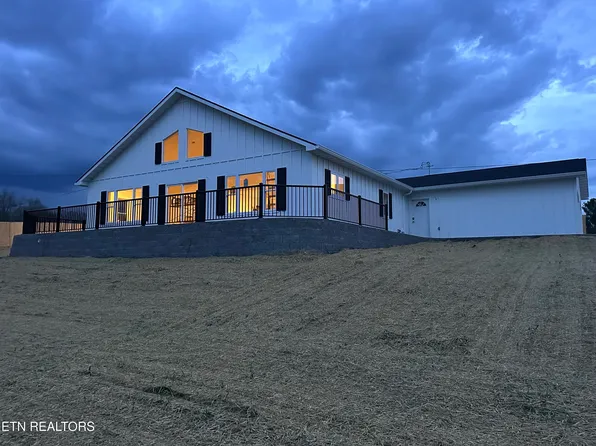 137 Sadie Ln, Ewing, VA 24248