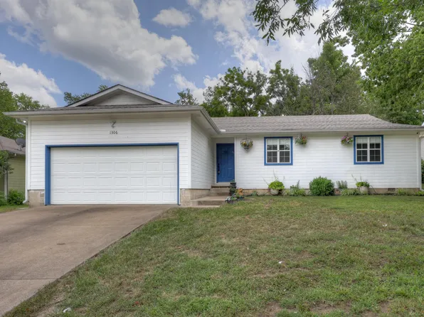 1306 Crow Street, Webb City, MO 64870