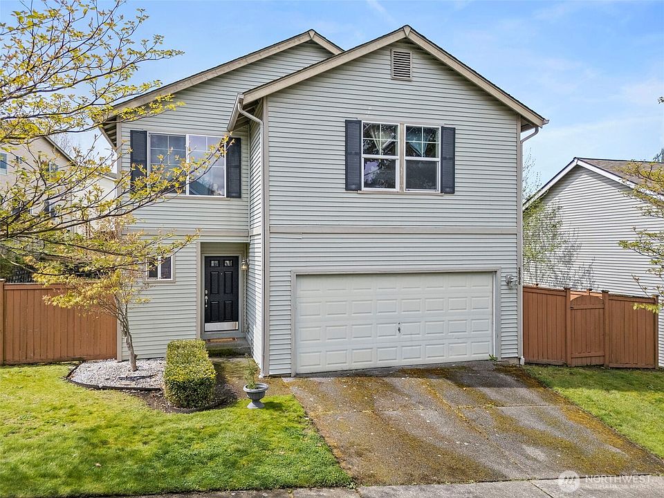 1st image of 3906 E R Street