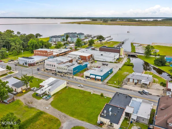 209 E Main Street, Belhaven, NC 27810