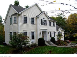 79 Hemlock Ridge Rd, Southbury, CT 06488